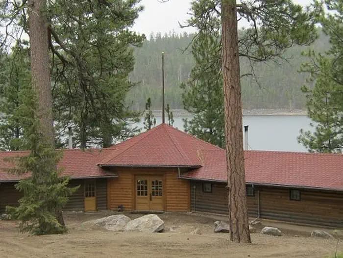 Woods Cabin — photo 1