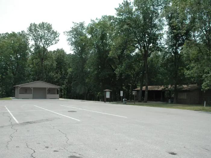 North Overlook Picnic Shelter (Ia) — photo 1