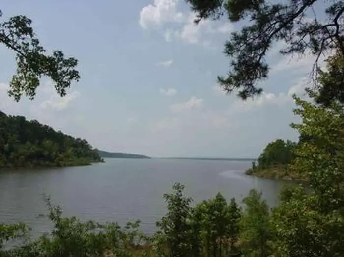 River Road — photo 1