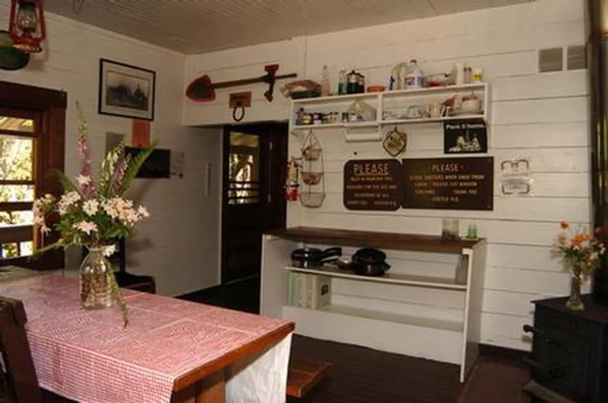 Packers Cabin — photo 1