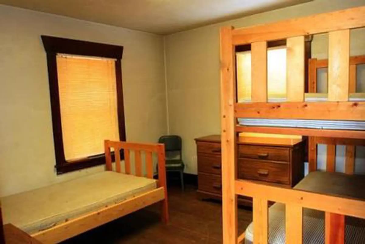 Vigilante Cabin — photo 1