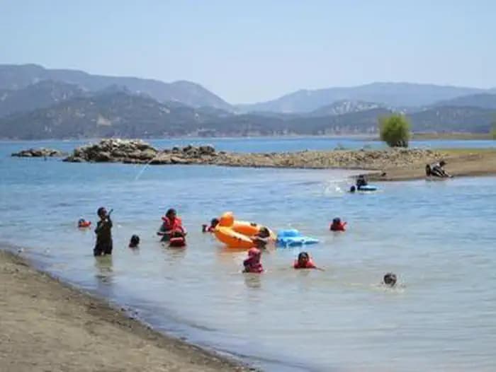 Oak Shores Day Use Area (Ca) — photo 1