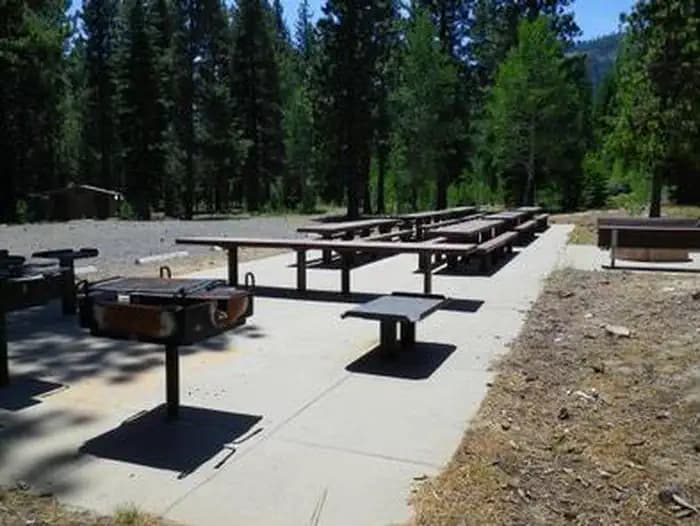 Lookout Campground — photo 1