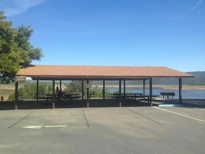 Observation Point Picnic Shelter (Ca) — photo 1