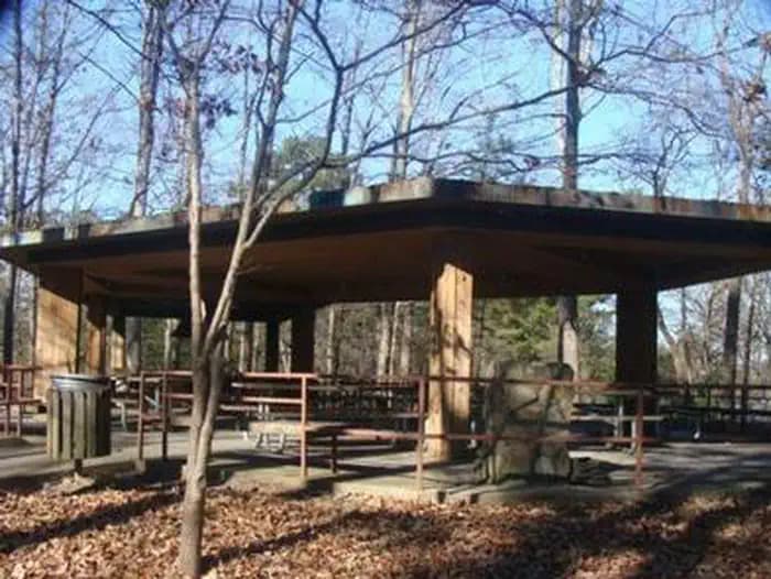 West Bank Park Shelters (Ga) — photo 1