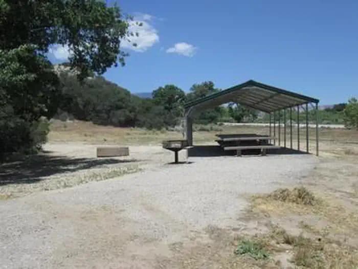 Pyramid Lake - Los Alamos Campground — photo 1