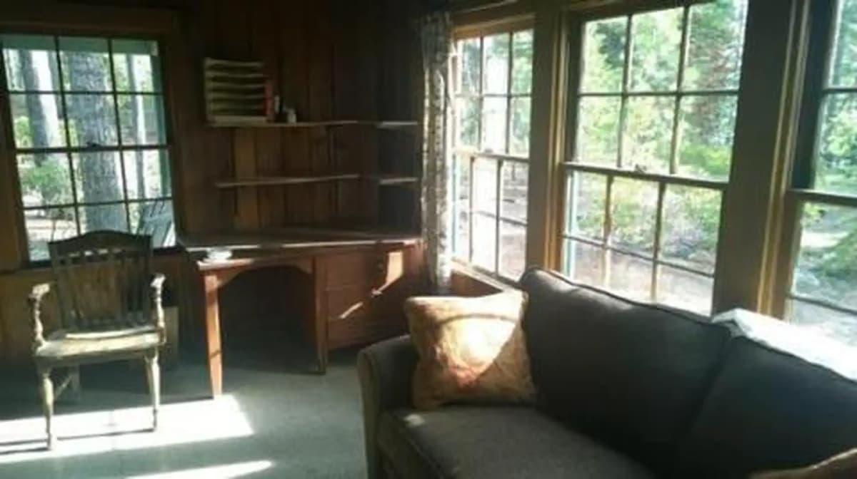Crescent Lake Guard Station — photo 1