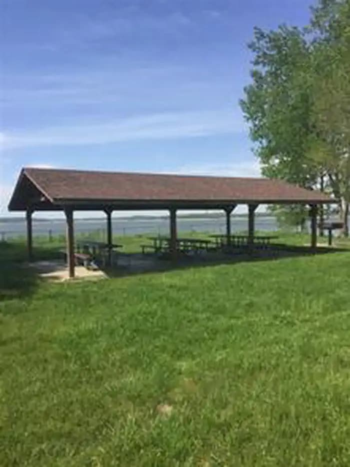 Whitebreast Point Shelter (Ia) — photo 1