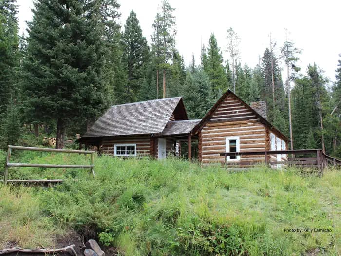 Maxey Cabin — photo 1