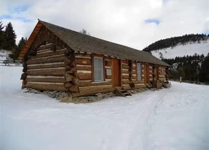 Eagle Guard Station — photo 1