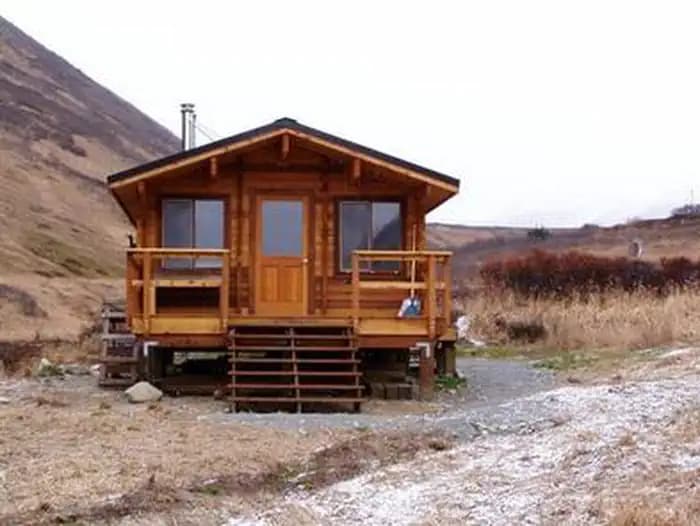 Devils Pass Cabin — photo 1
