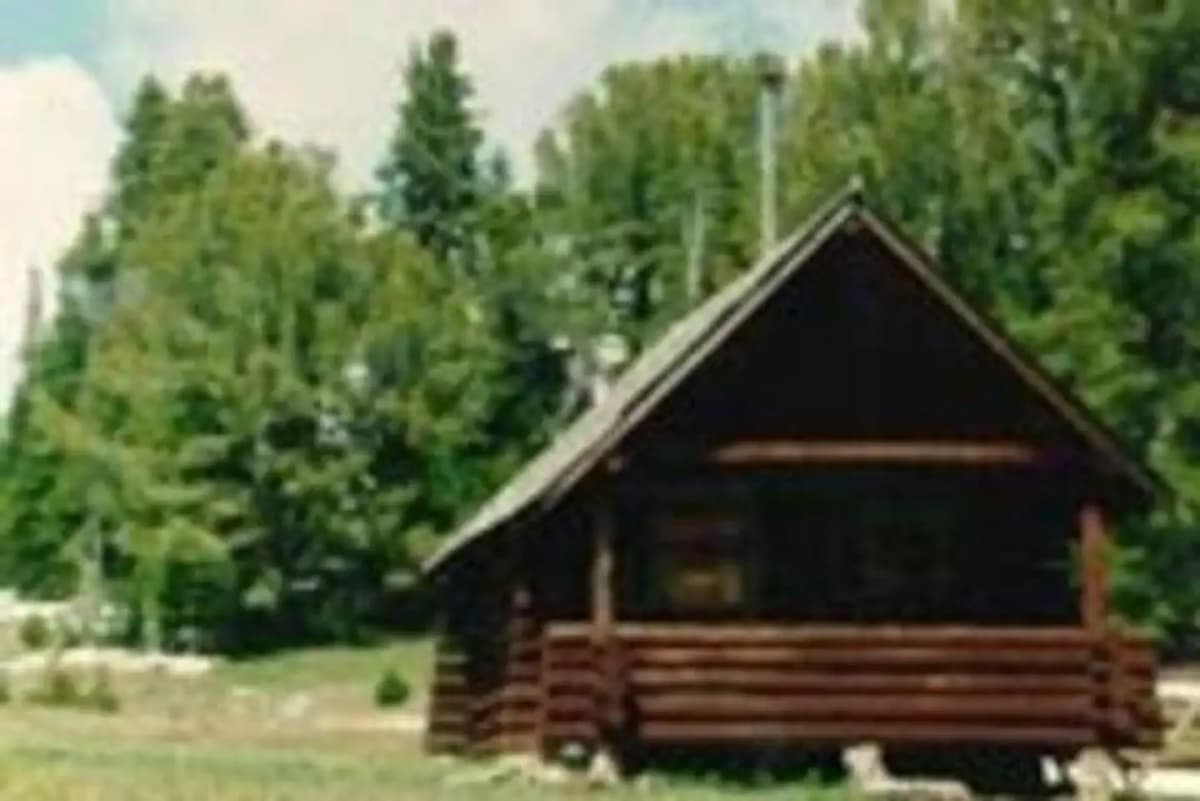 Windy Pass Cabin — photo 1