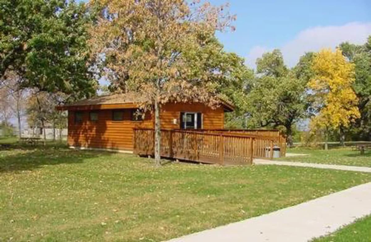 Miner’S Retreat Enclosed Shelter (Ia) — photo 1